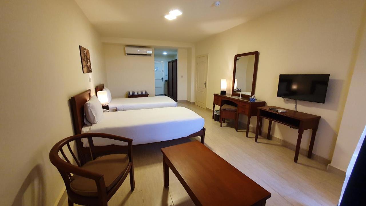 Fanar Hotel Ajn-Szuhna Kültér fotó