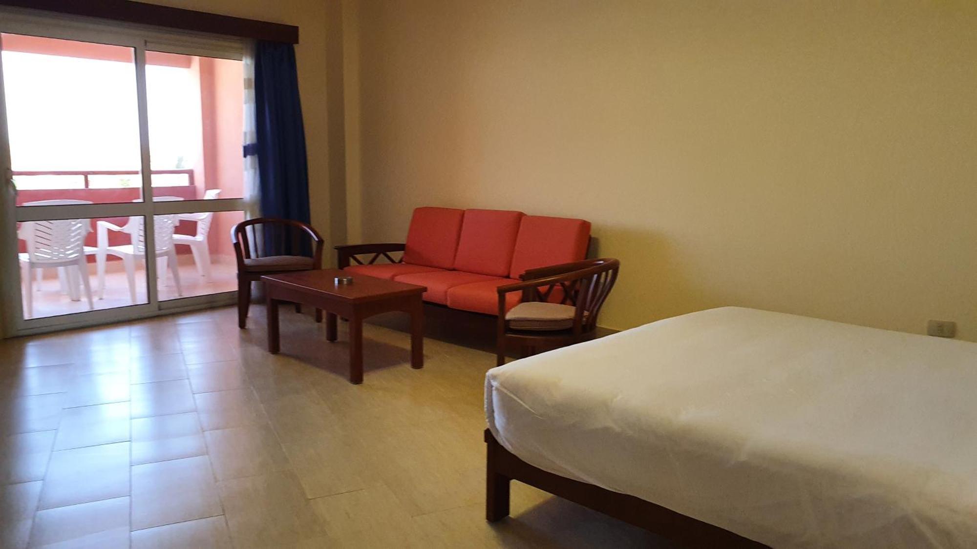 Fanar Hotel Ajn-Szuhna Szoba fotó